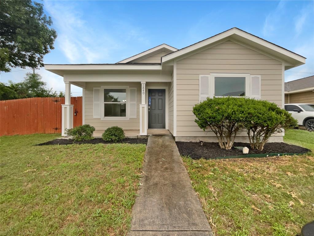 1840 Greenfield Avenue Property Photo 1