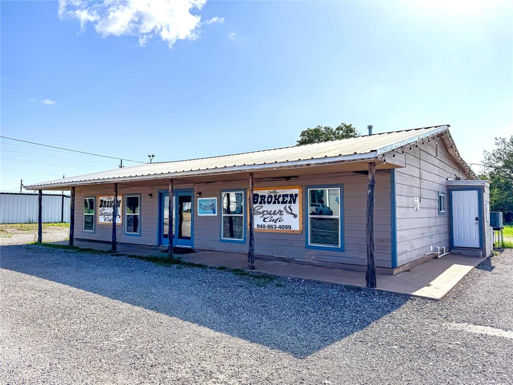 707 S Avenue E Property Photo 2
