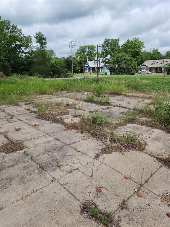 9 W Side Plaza Property Photo 1