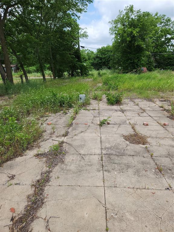 9 W Side Plaza Property Photo 4