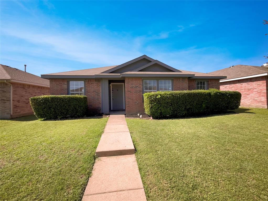 2428 Marimont Lane Property Photo 1