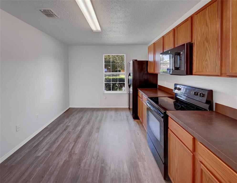 2428 Marimont Lane Property Photo 9