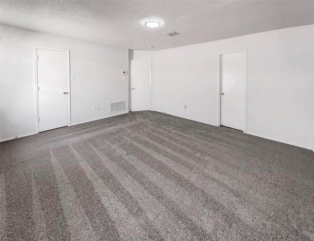 2428 Marimont Lane Property Photo 13