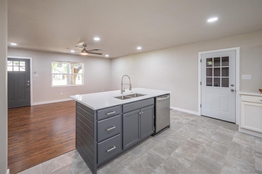 820 Vickie Drive Property Photo 12
