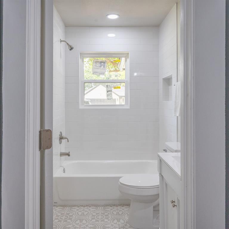 820 Vickie Drive Property Photo 27