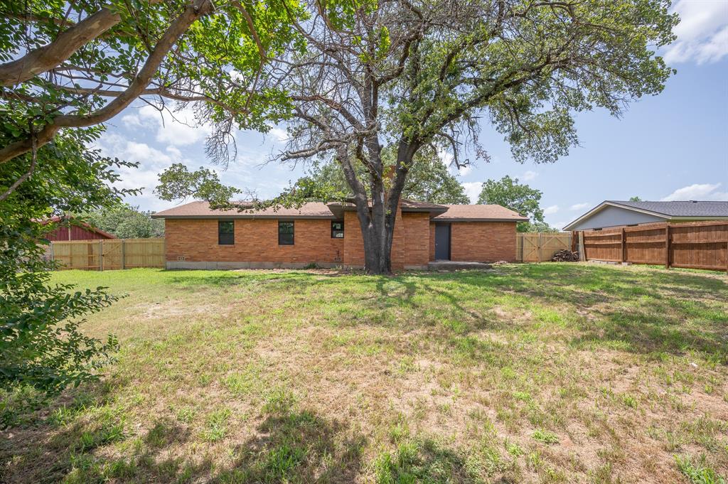 820 Vickie Drive Property Photo 34