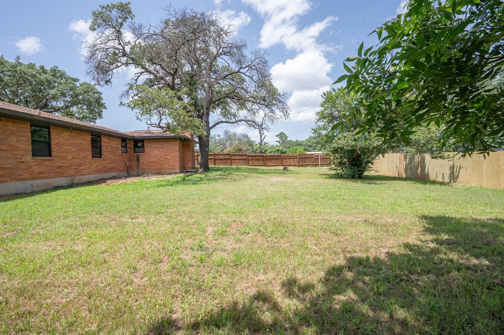 820 Vickie Drive Property Photo 35