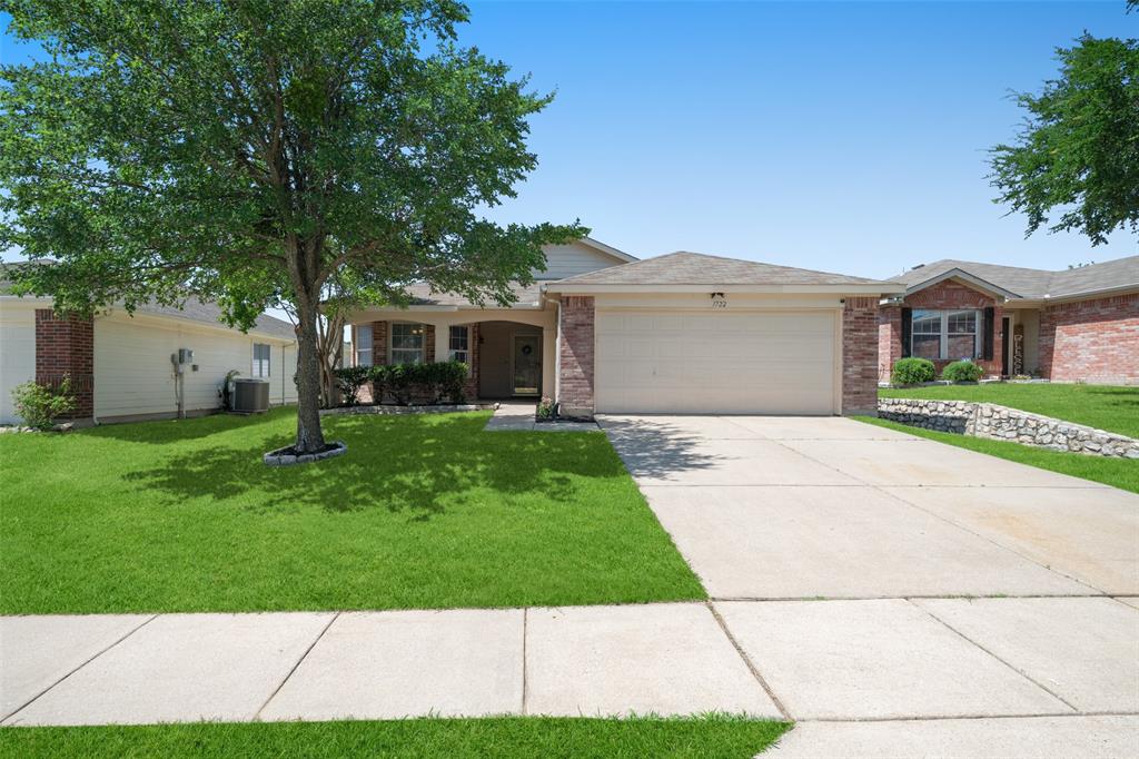 1722 Chestnut Street Property Photo 3