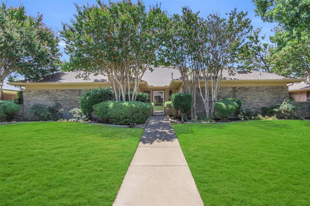 2208 Blue Cypress Drive Property Photo 1