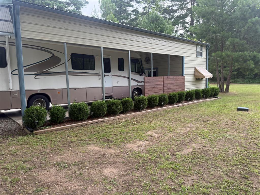 225 County Road 2157 Property Photo 2