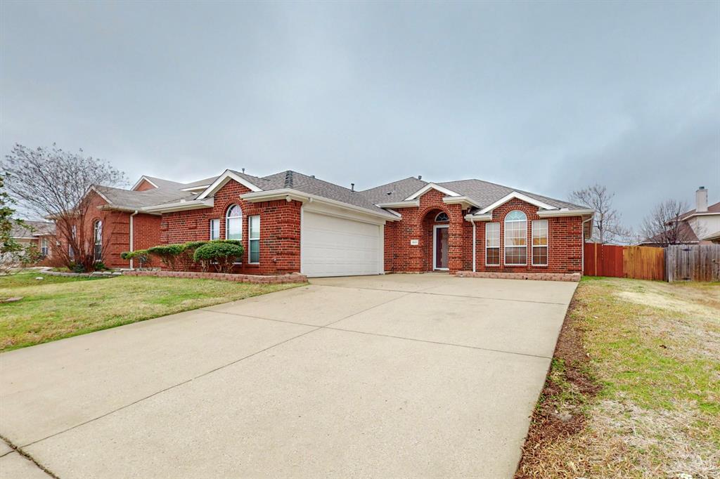 3821 Red Oak Street Property Photo 1