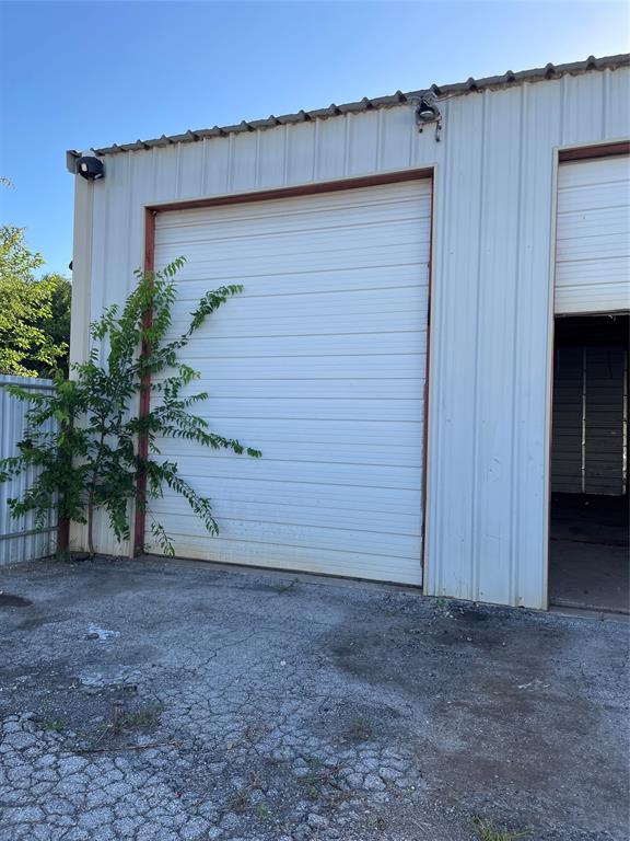 6413 Nine Mile Bridge Road Property Photo 5