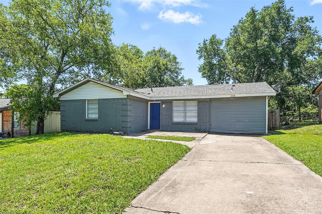 1808 Del Oak Drive Property Photo 1