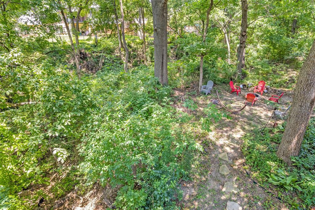 1916 Surrey Lane Property Photo 36