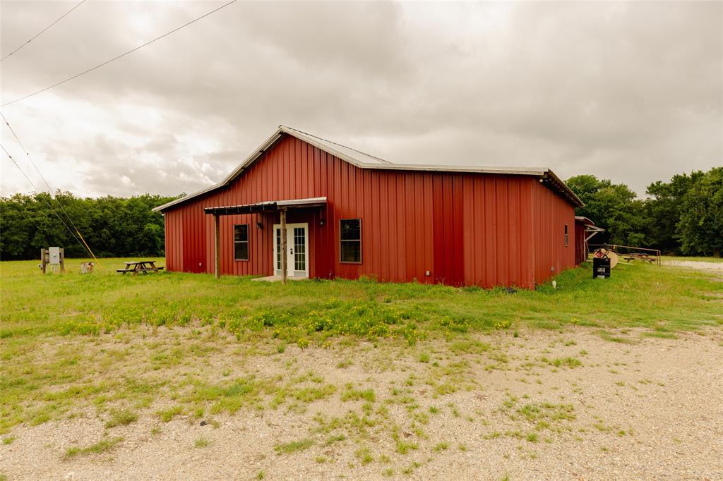 1208 E Broadway Street Property Photo 12