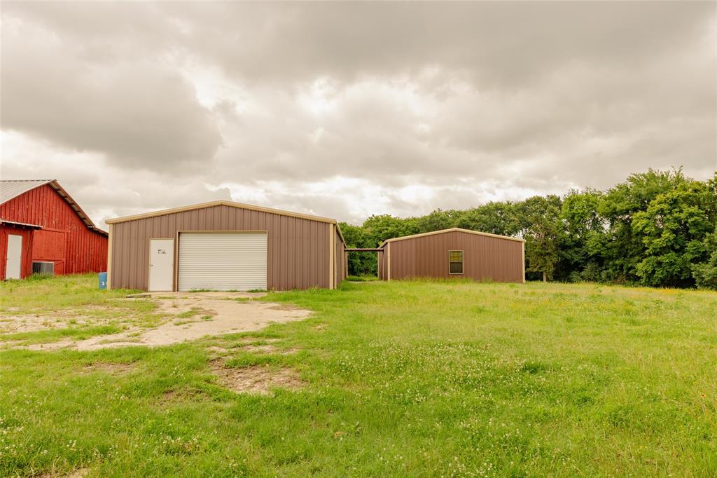 1208 E Broadway Street Property Photo 15