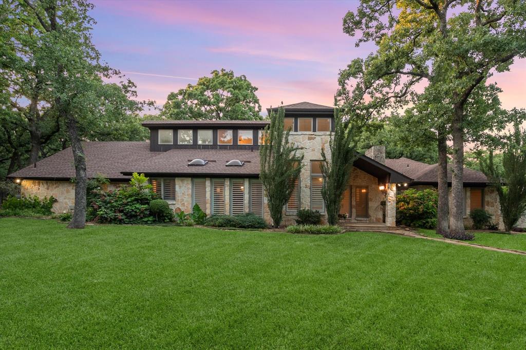 7 Woodland Drive Property Photo 1