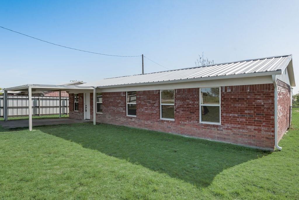 550 Green Acres Road Property Photo 1