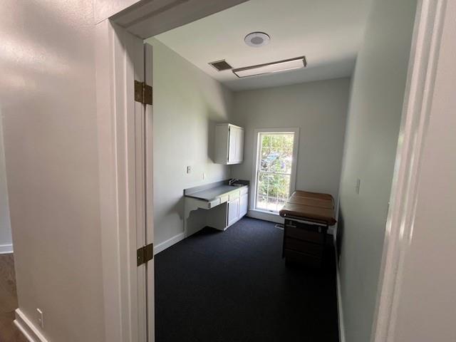 300 N Bryant Avenue Property Photo 2