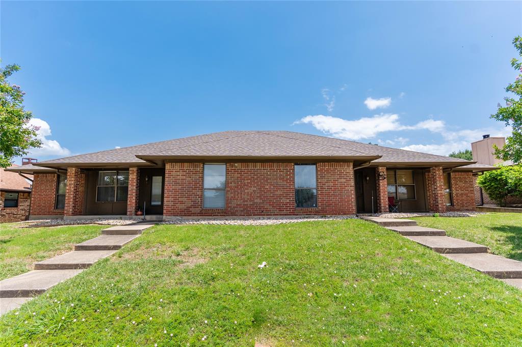 1638 Brown Trail Property Photo 1