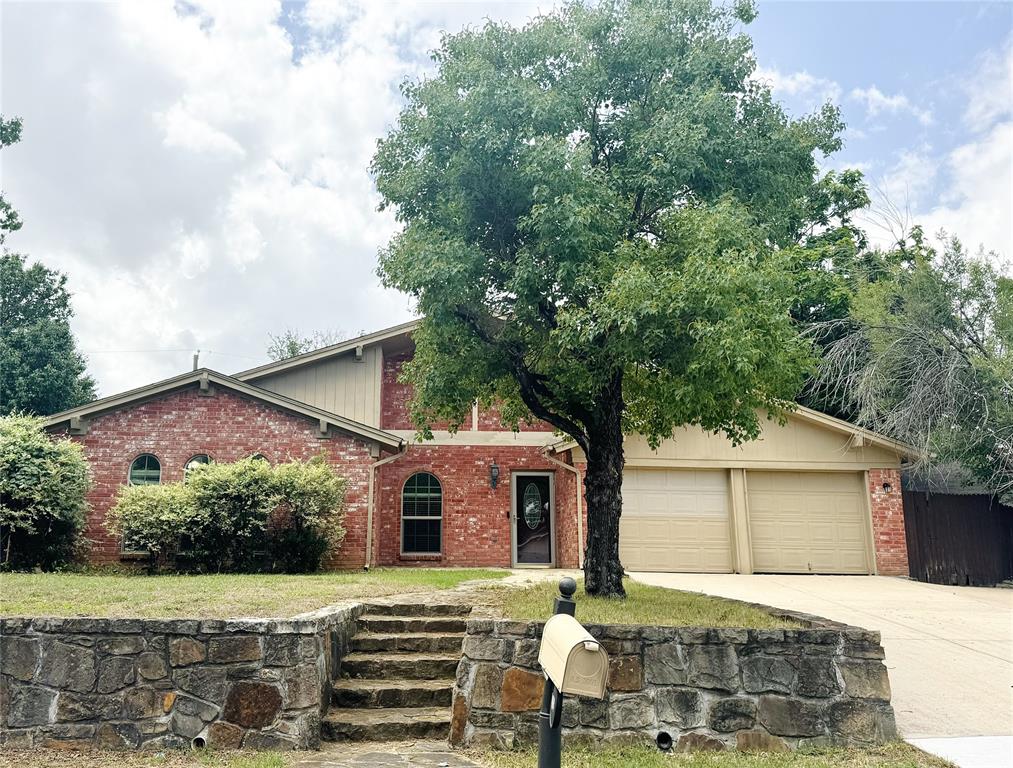 7804 DANIEL Drive