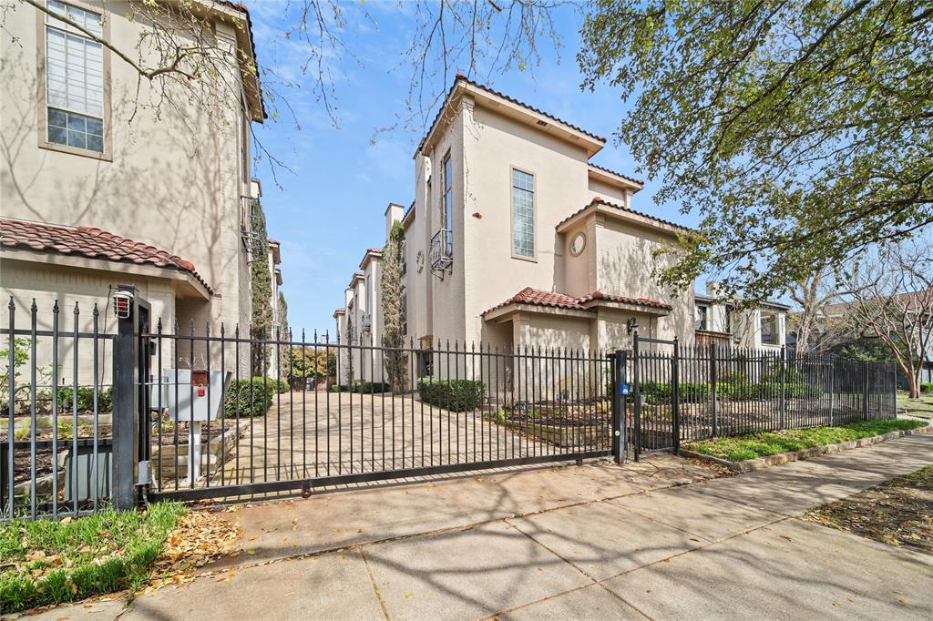 4508 Bowser Avenue C Property Photo 1