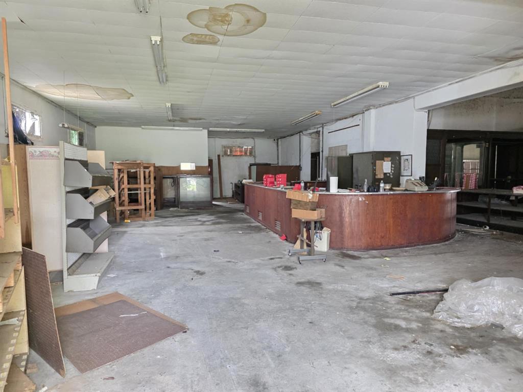 102 2nd Street Property Photo 10