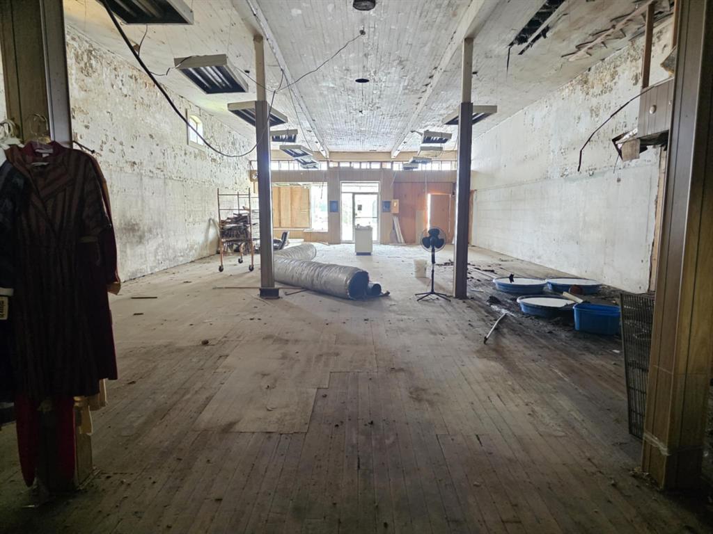 102 2nd Street Property Photo 13