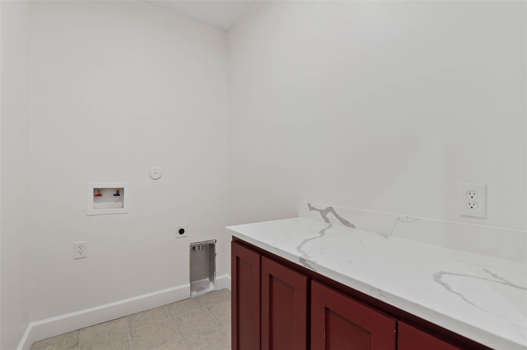1520 Harris Street Property Photo 13