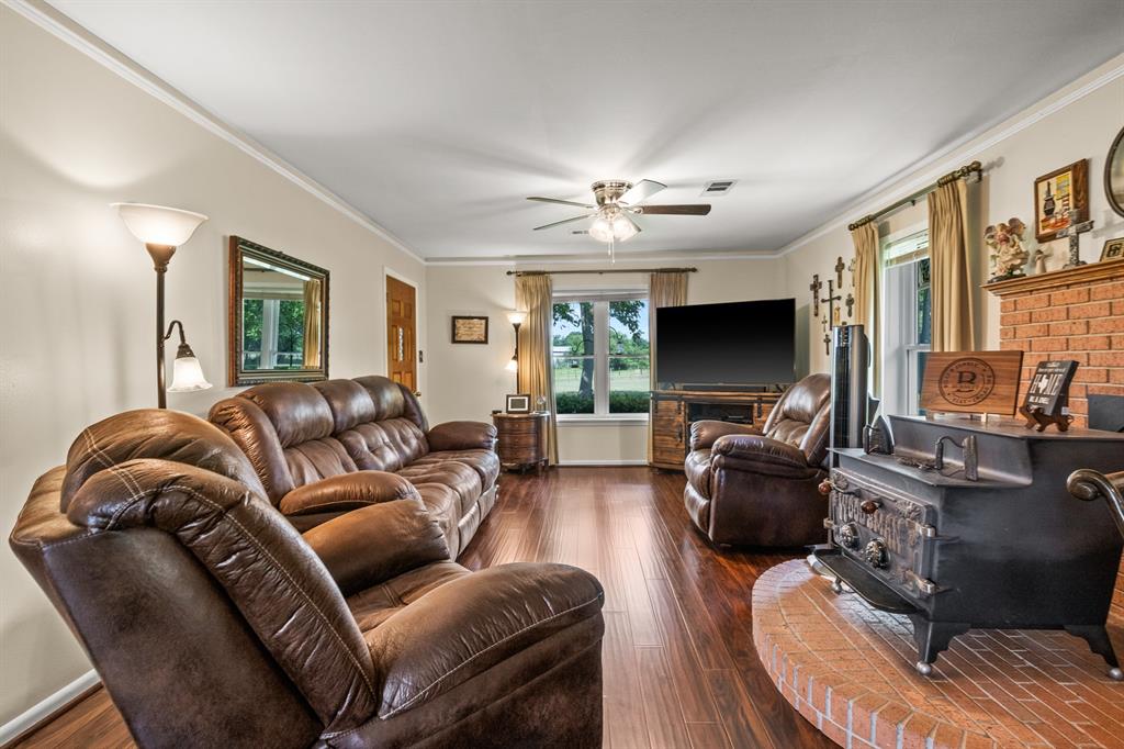 468 Cr 4211 Property Photo 5