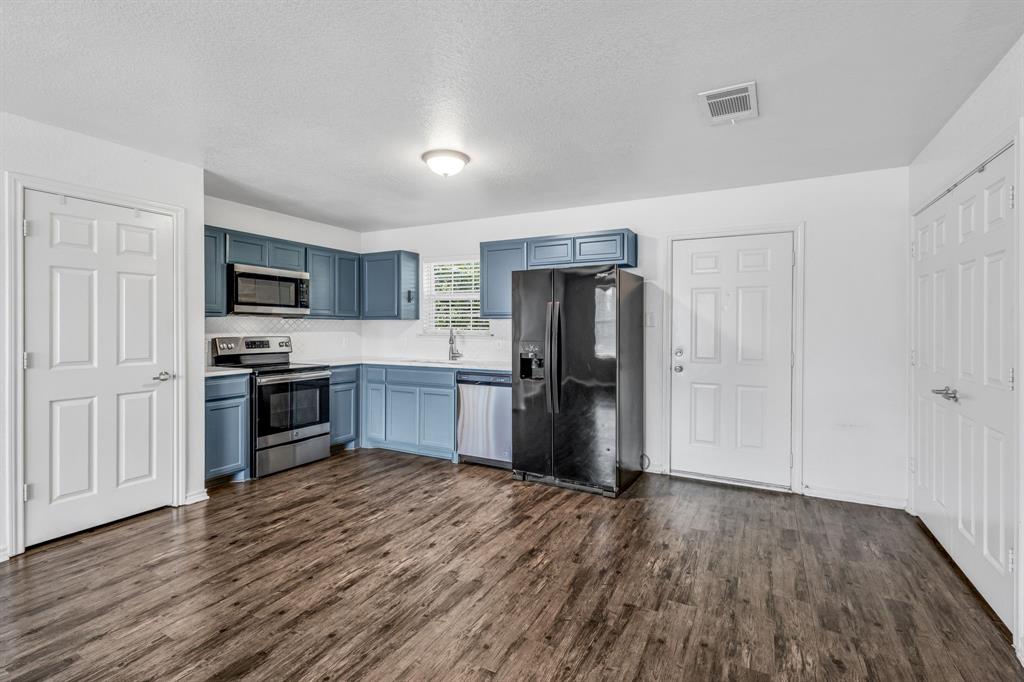 211 Caddo Street Property Photo 1