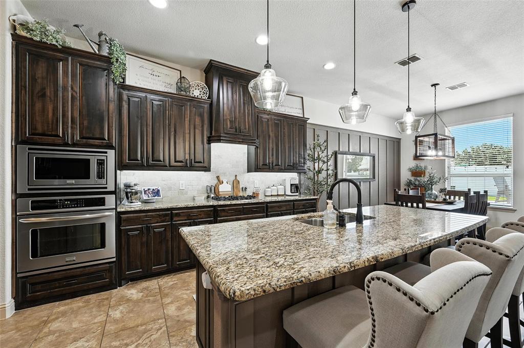 6513 Deer Horn Drive Property Photo 9