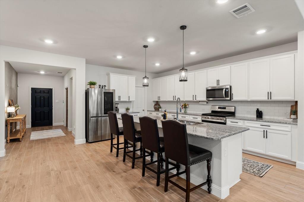 1216 Johnson Drive Property Photo 3