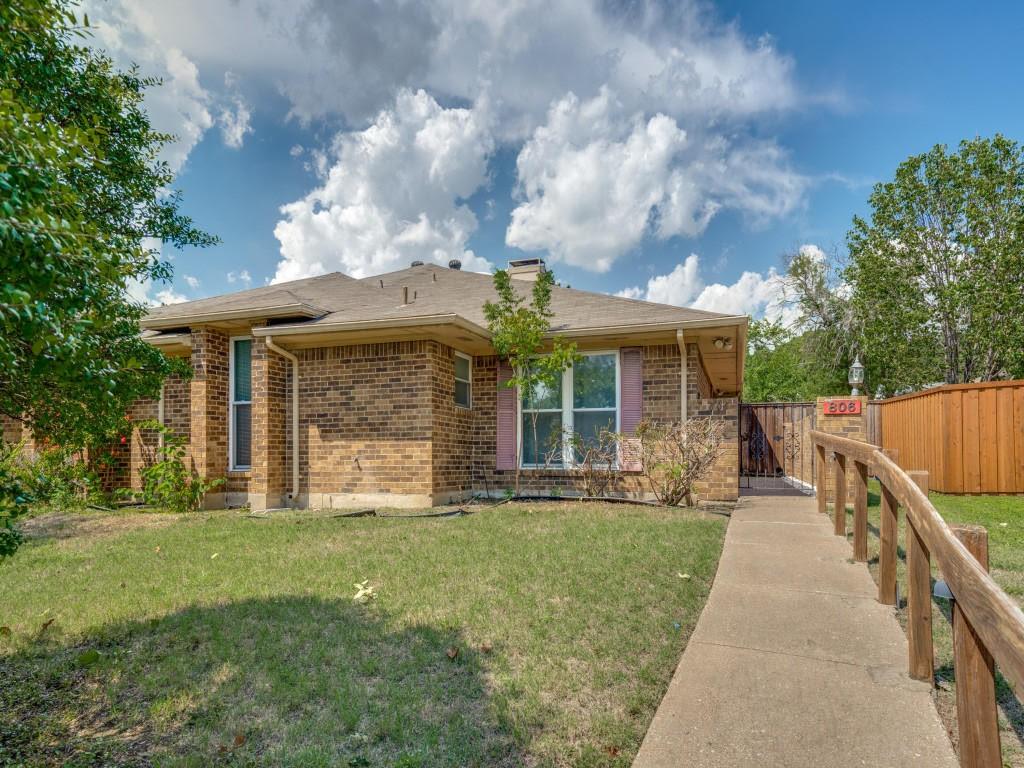 806 Saint Paul Court Property Photo 1