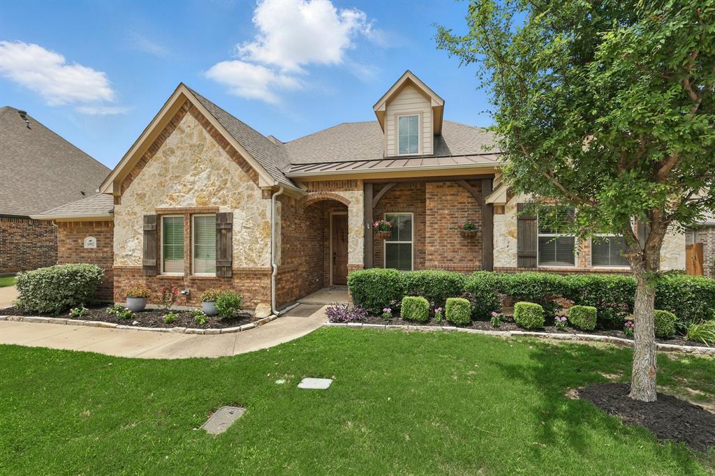 6902 Golf Green Drive Property Photo 1