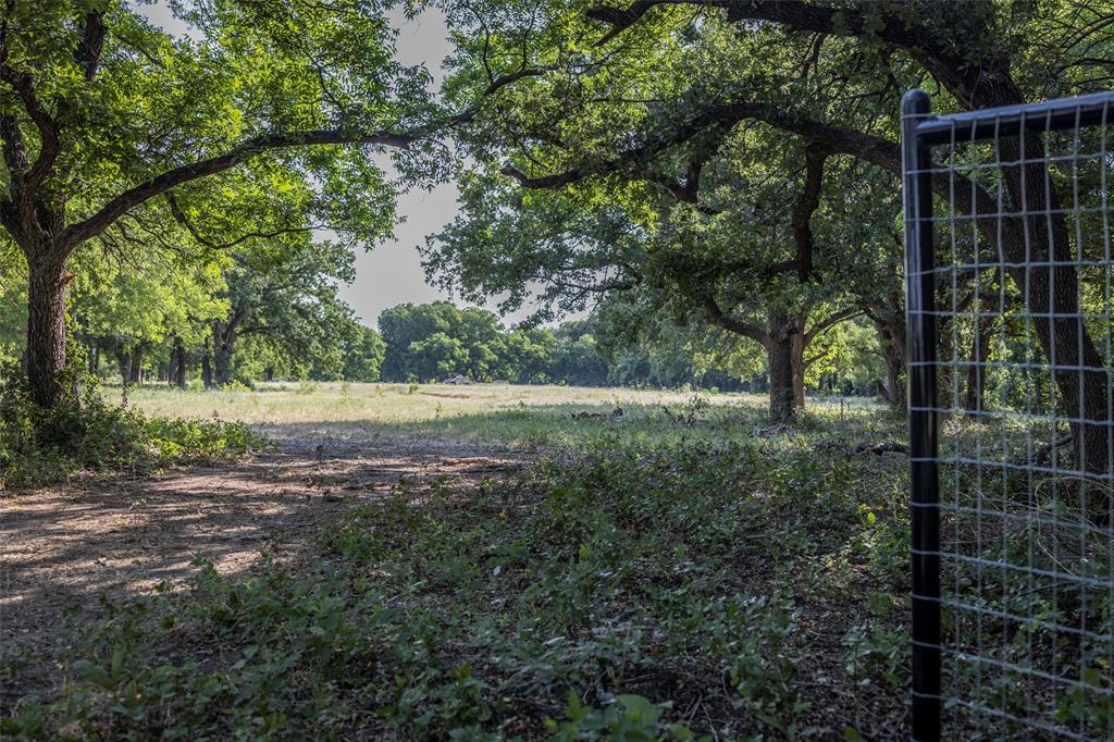 401 Dixon Road Property Photo 1