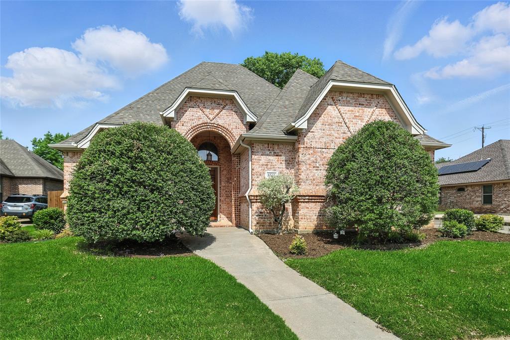 8541 Brandonwood Drive Property Photo 1