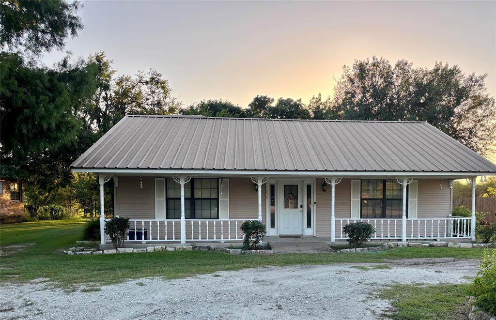1006 S State Highway 14 Property Photo 1