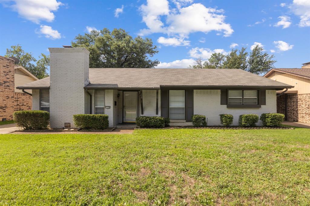 1124 Janell Drive Property Photo 1