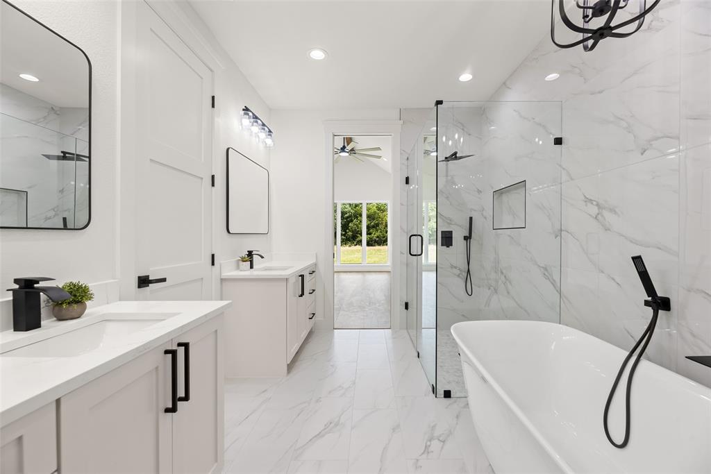 218 Canal Street Property Photo 1