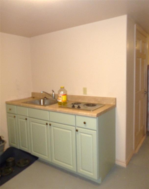 206 S Blackburn Property Photo 20