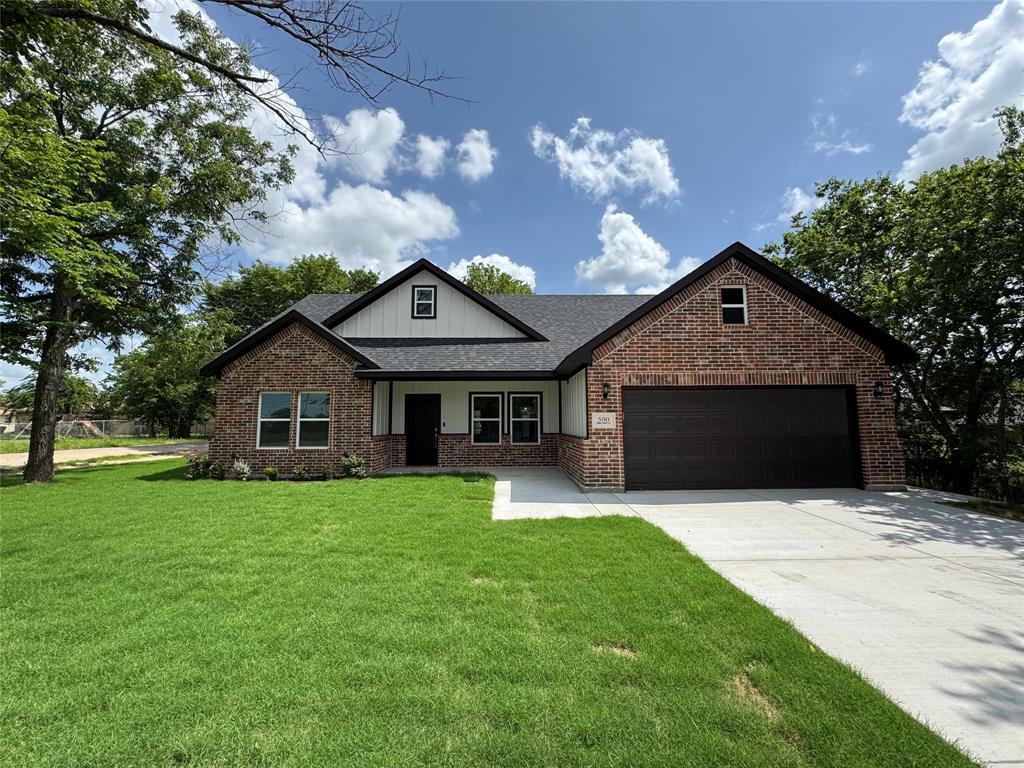 500 Ennis Scott Street Property Photo 1