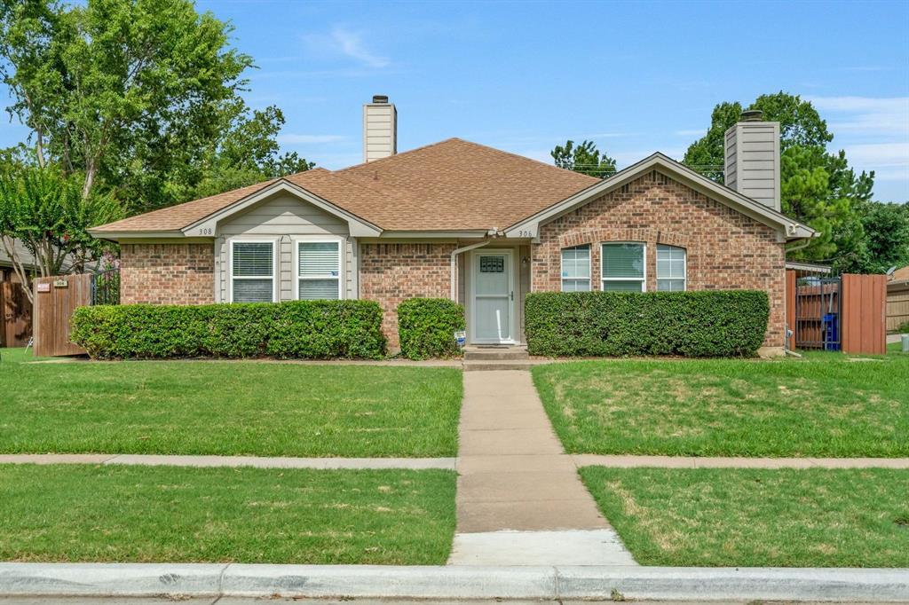 306 Crowe Drive Property Photo 1