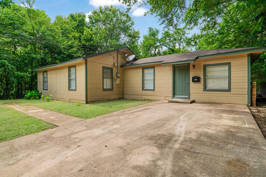 2524 Graham Property Photo 1