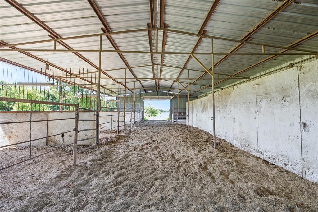 1001 Ovilla Road Property Photo 10