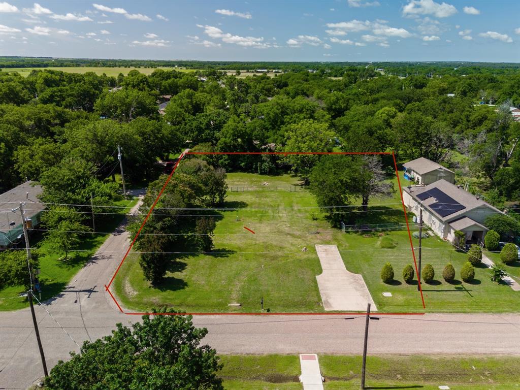 306 Gene Autry Drive
