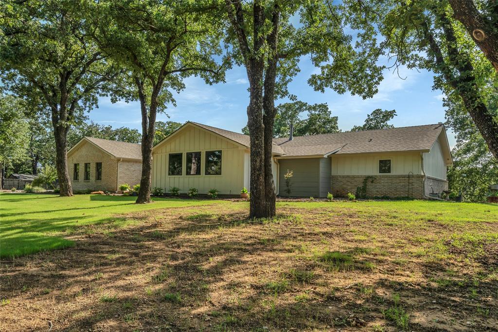 704 Gibbons Road Property Photo 1