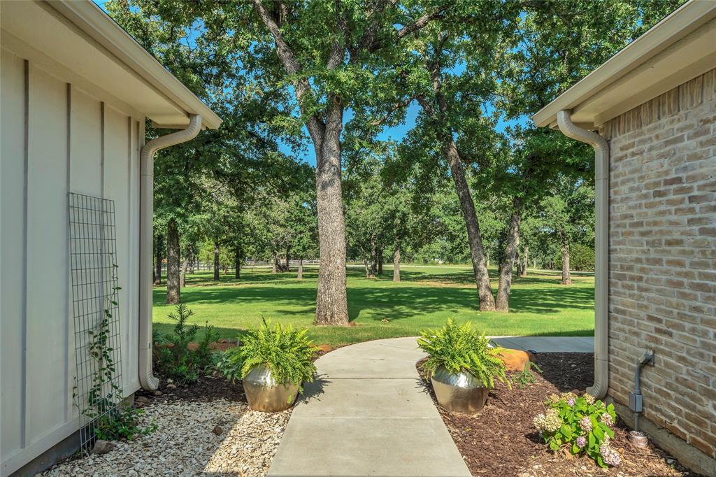 704 Gibbons Road Property Photo 4