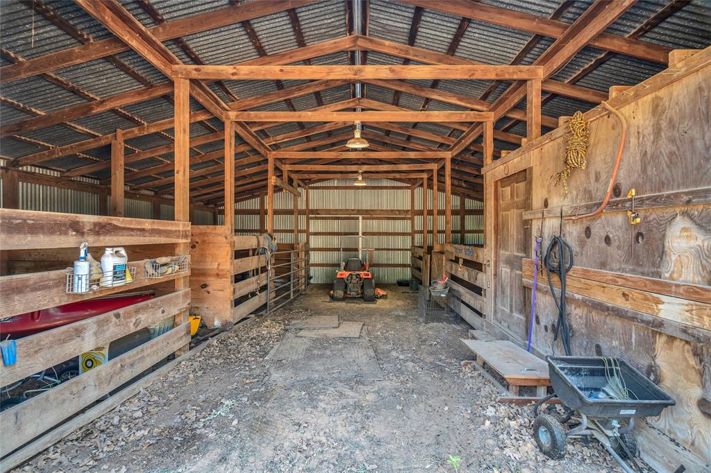 704 Gibbons Road Property Photo 36
