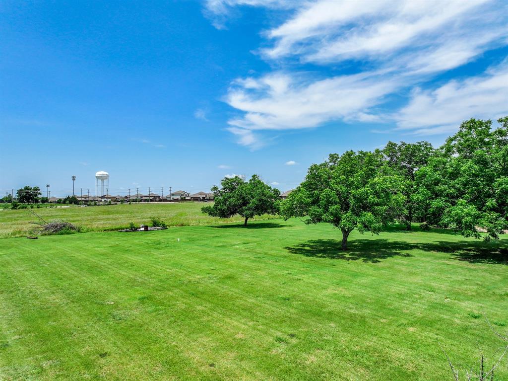 20426 Fm 740 Property Photo 15